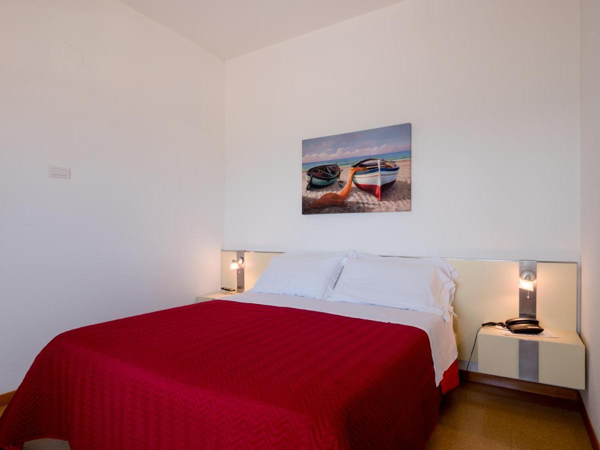 Hotel Europa Senigallia Kültér fotó